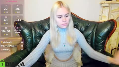 hilleva online show from October 16, 2025, 8:43 pm