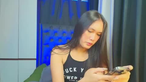 yuricah online show from February 25, 2025, 3:20 am