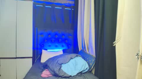 yuricah online show from September 16, 2025, 5:52 am