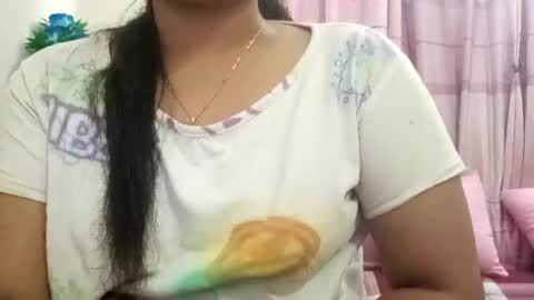 himuhimu22 online show from February 1, 2025, 12:05 pm