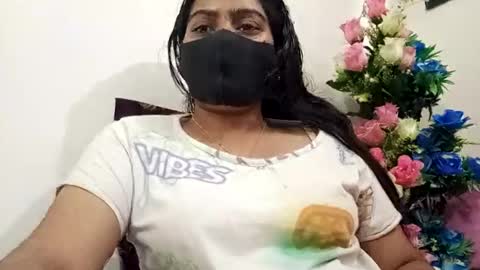 himuhimu22 online show from February 26, 2025, 1:30 pm