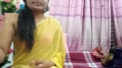 himuhimu22 online show from March 4, 2025, 1:49 pm