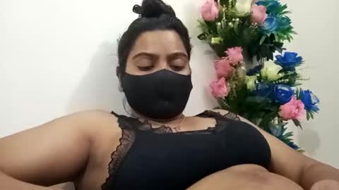 himuhimu22 online show from March 10, 2025, 5:50 pm