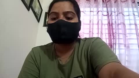 himuhimu22 online show from October 28, 2025, 9:24 am