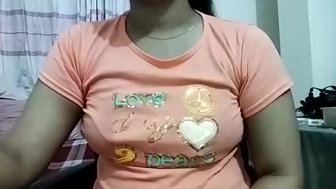 himuhimu22 online show from April 19, 2026, 10:34 pm