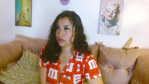 hinata lee online show from December 28, 2024, 7:11 am