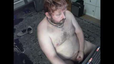 Snapshot of hipguy91 chatting on November 5, 2025, 5:40 am hipguy91 online show from November 5, 2025, 5:40 am