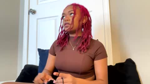 angelbabi online show from February 27, 2025, 3:37 pm