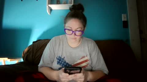 Bella online show from September 25, 2025, 11:47 am