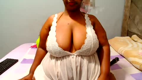 hips2sexy online show from June 14, 2026, 9:00 am