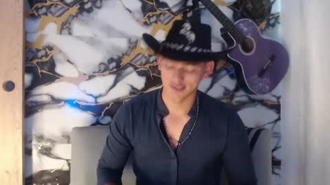 Snapshot of hiroshi_shen2 chatting on May 2, 2026, 2:00 pm hirosi shen online show from May 2, 2026, 2:00 pm