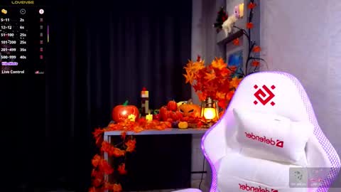 Ella online show from October 23, 2025, 6:06 pm