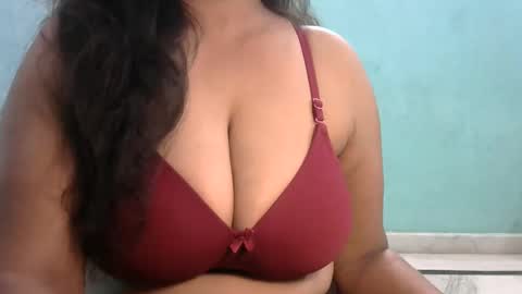 hisslust online show from April 10, 2026, 8:57 pm