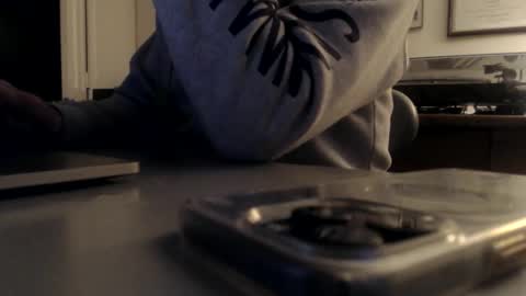 histrionical1 online show from April 19, 2026, 10:25 am