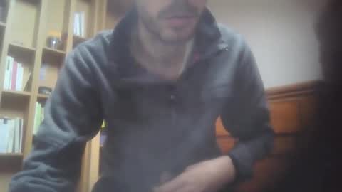 hitmenoww online show from February 8, 2026, 9:23 am