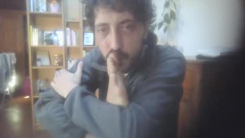 hitmenoww online show from February 13, 2026, 9:05 am