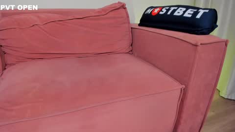 Milana and Batman online show from December 22, 2024, 7:31 pm