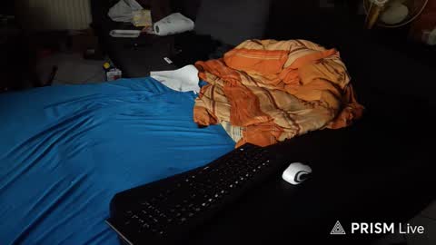 H online show from November 23, 2025, 2:28 pm