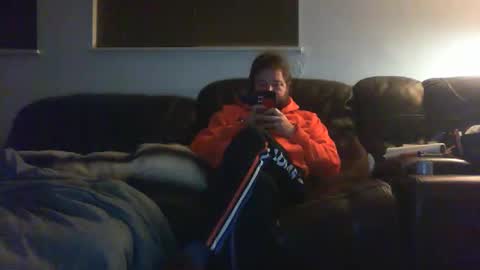 hobbes80 online show from January 1, 2025, 7:52 am