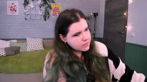Snapshot of hoctra_neith chatting on June 19, 2026, 6:29 am Hanna online show from June 19, 2026, 6:29 am