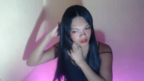 Guinevere3 online show from March 13, 2026, 11:50 am