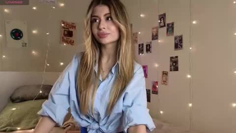 Moni Monica online show from September 18, 2025, 8:05 am