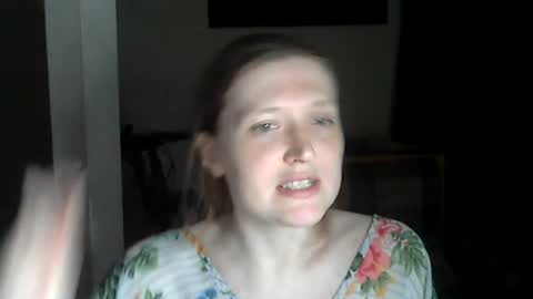 Snapshot of holistic_woman chatting on July 2, 2026, 5:41 pm holistic_woman online show from July 2, 2026, 5:41 pm