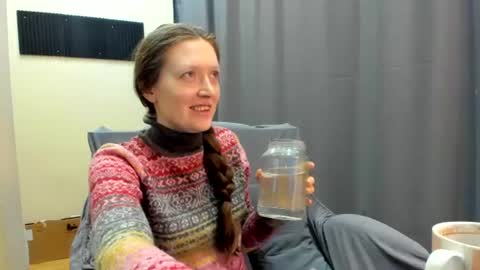 Snapshot of holistic_woman chatting on July 19, 2026, 8:29 am holistic_woman online show from July 19, 2026, 8:29 am
