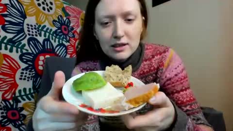 Snapshot of holistic_woman chatting on July 21, 2026, 2:52 pm holistic_woman online show from July 21, 2026, 2:52 pm