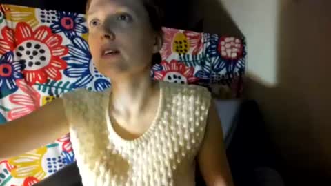 Snapshot of holistic_woman chatting on July 22, 2026, 8:11 pm holistic_woman online show from July 22, 2026, 8:11 pm