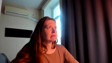 Snapshot of holistic_woman chatting on August 3, 2026, 2:44 pm holistic_woman online show from August 3, 2026, 2:44 pm