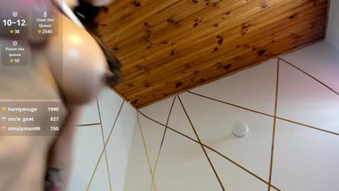 Laura   Hey GuysI have more 40 videos FULL MILK Of Hollymilk1 online show from January 16, 2025, 4:07 am