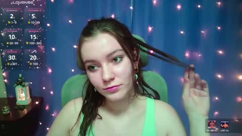 Lana online show from December 22, 2025, 1:30 pm