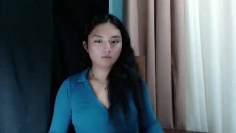 holly_maria69 online show from February 26, 2026, 4:50 pm