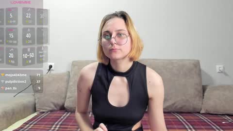 Polly online show from January 15, 2025, 11:43 am