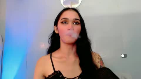 Snapshot of holly_sunshine69 chatting on January 13, 2025, 9:30 am Apple online show from January 13, 2025, 9:30 am