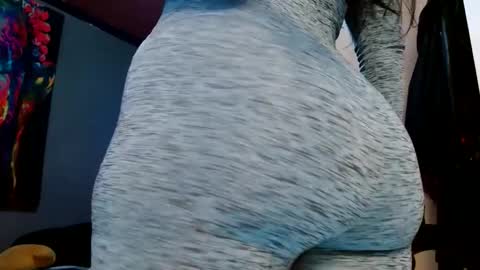 holly_thomsonx69 online show from December 27, 2024, 9:43 pm