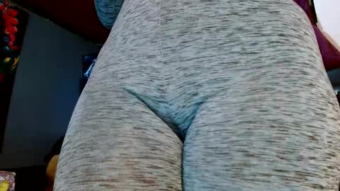 holly_thomsonx69 online show from January 29, 2025, 8:35 pm