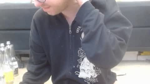 Holly Hawkes online show from February 27, 2025, 11:15 pm