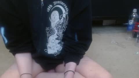 Holly Hawkes online show from September 30, 2025, 3:39 pm