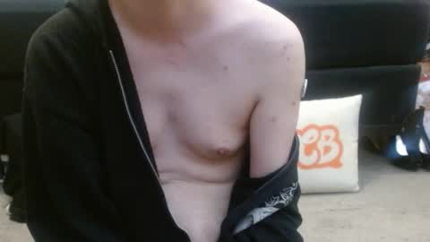 Holly Hawkes online show from April 24, 2026, 12:57 am