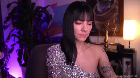 Holly Linder online show from December 28, 2024, 2:22 am