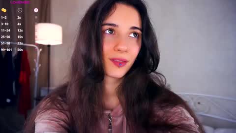 Delly online show from March 6, 2025, 10:30 am