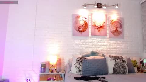 Snapshot of hollyt1 chatting on June 23, 2026, 3:48 am hollyt1 online show from June 23, 2026, 3:48 am