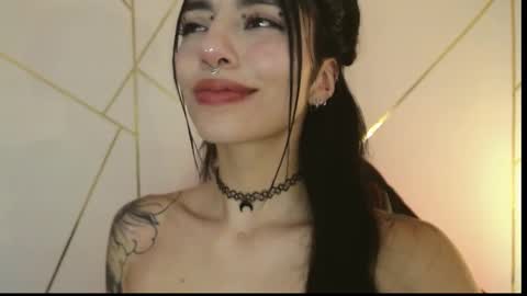 holly online show from February 25, 2025, 4:35 am