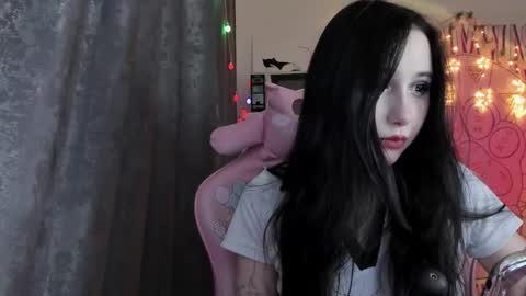 Ho Lee Sheet online show from March 12, 2025, 4:24 pm