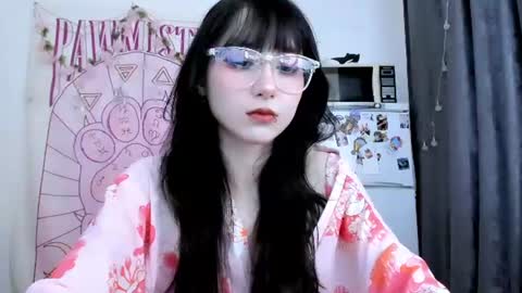 Ho Lee Sheet online show from June 10, 2026, 5:34 pm