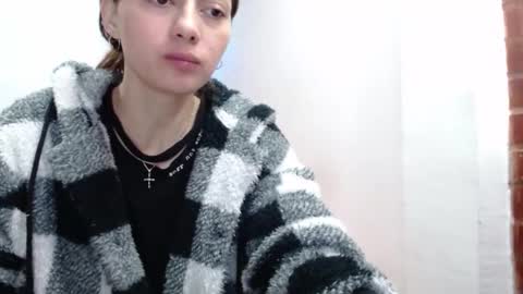 Juli online show from March 13, 2026, 3:35 am