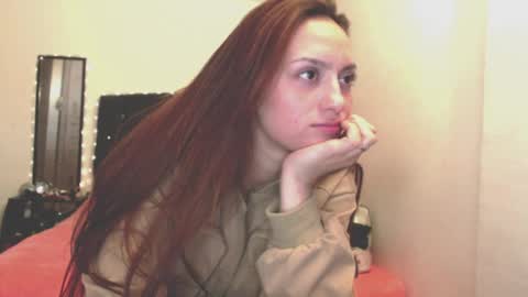 Juli online show from April 8, 2026, 4:56 am