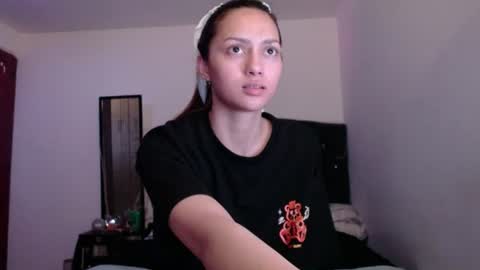 Snapshot of holy_julii chatting on July 1, 2026, 3:52 am holy_julii online show from July 1, 2026, 3:52 am